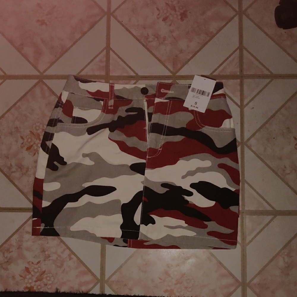 Forever 21 Skirt - Picture 2 of 8